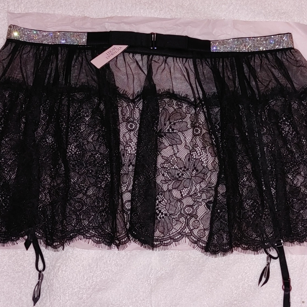 New Victoria's Secret Skirt Shine Bling Lace Garter